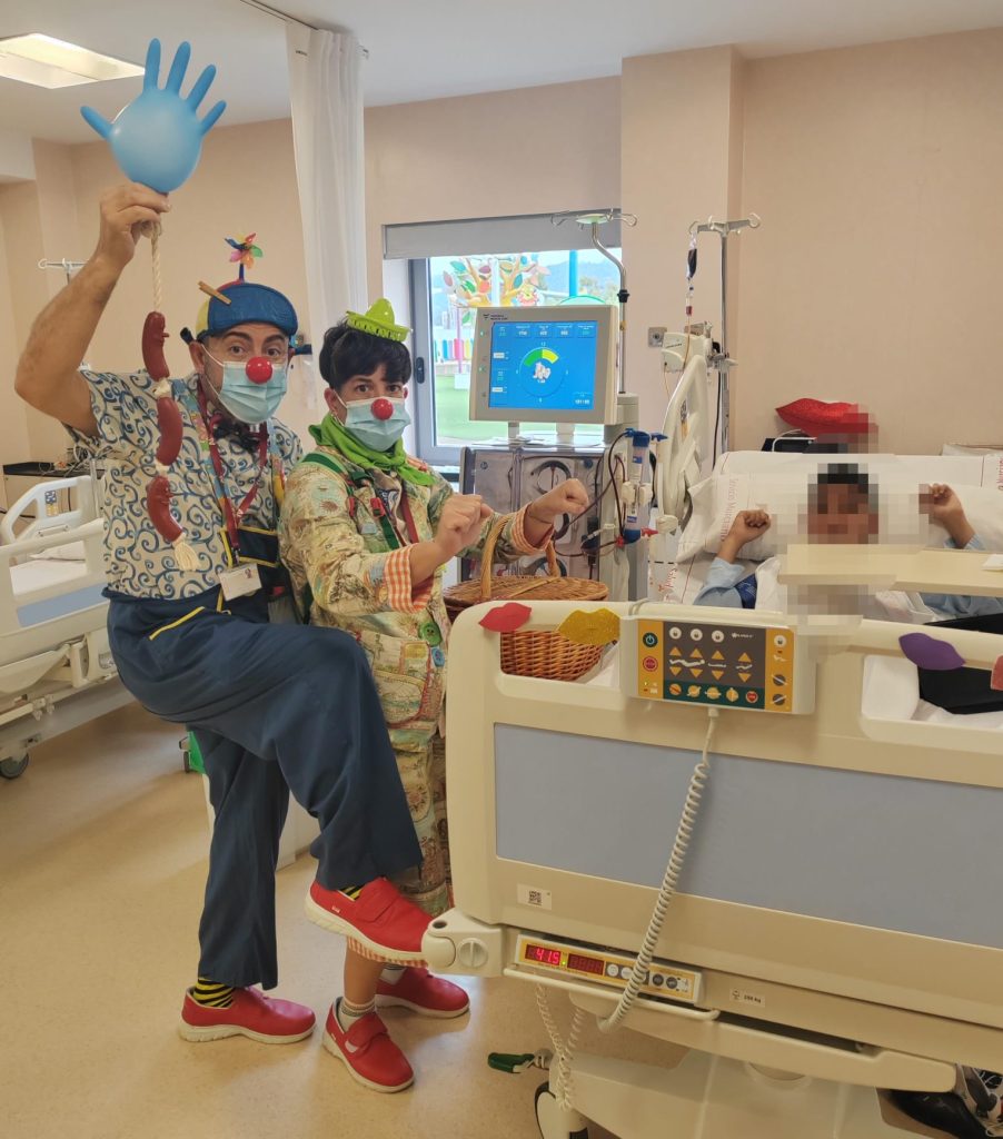 Pupaclown y la Consejería de Salud mantienen su compromiso con los niños hospitalizados de la Arrixaca